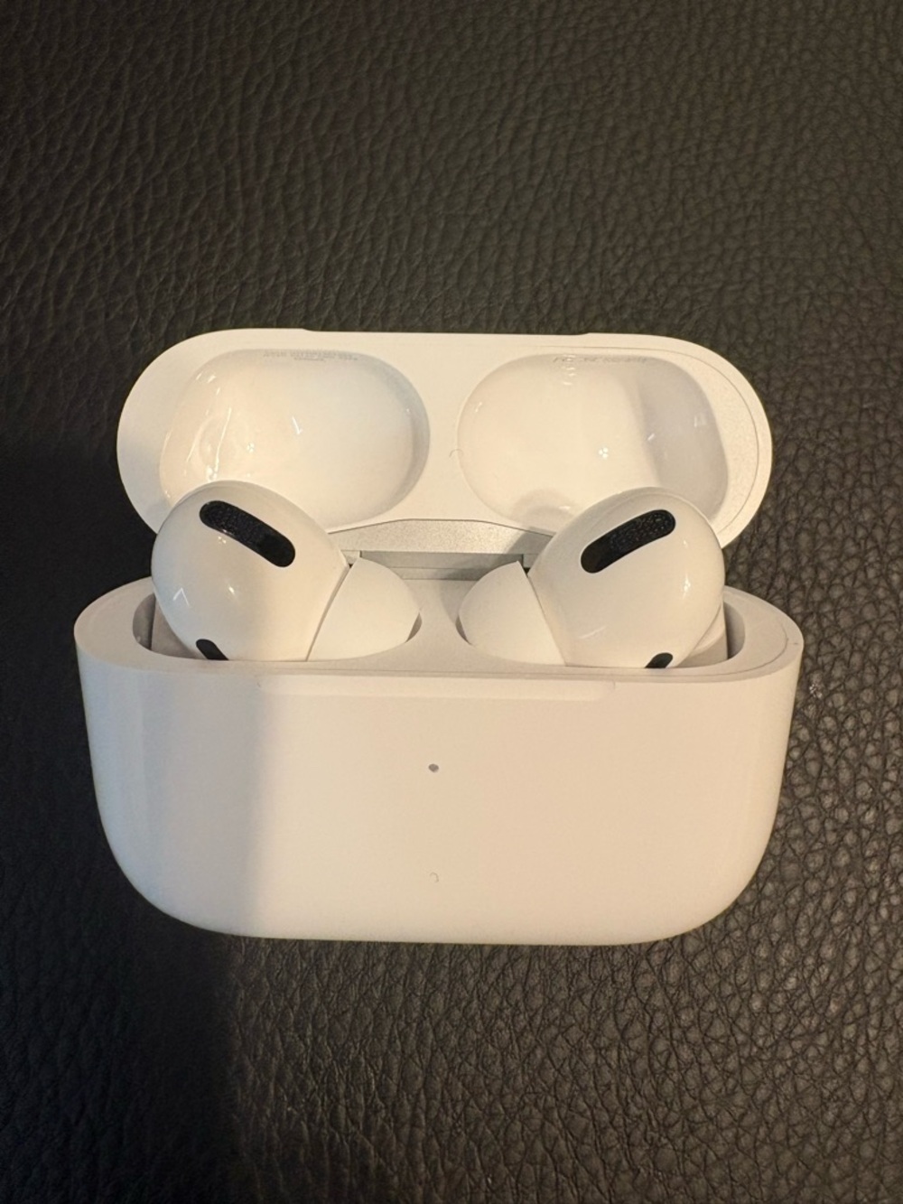 AirPods Pro (White) Wireless Noise-Canceling Earbuds